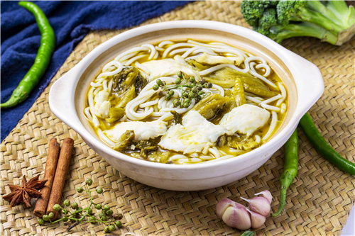 開(kāi)土豆粉店選擇鍋底香土豆粉加盟的好處